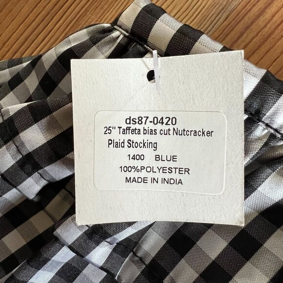 Lot of 6 NWT d. stevens Christmas Stockings Nutcracker Plaid Taffeta Ruffled Gin - Picture 6 of 8